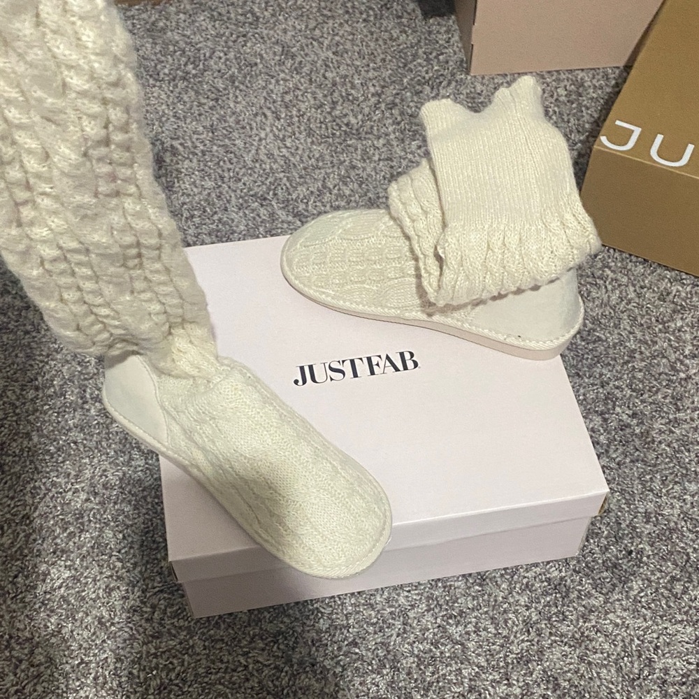 JustFab Women's Ivory Knit Boots